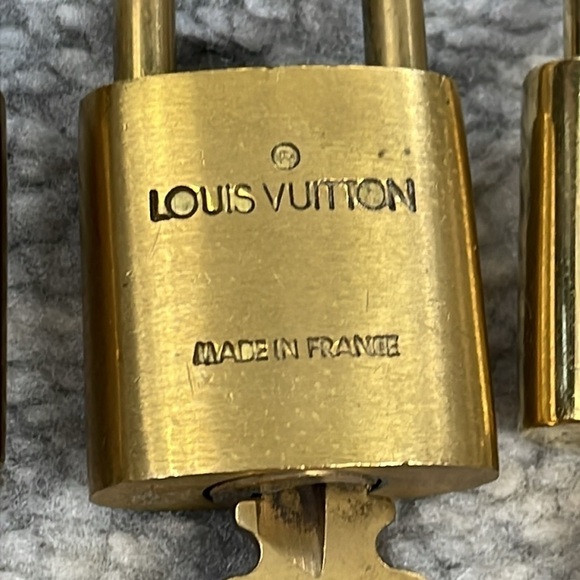Bulk Lot Louis Vuitton Lock and Key Set of 3 Numbers 302 304 306 - Picture 7 of 9